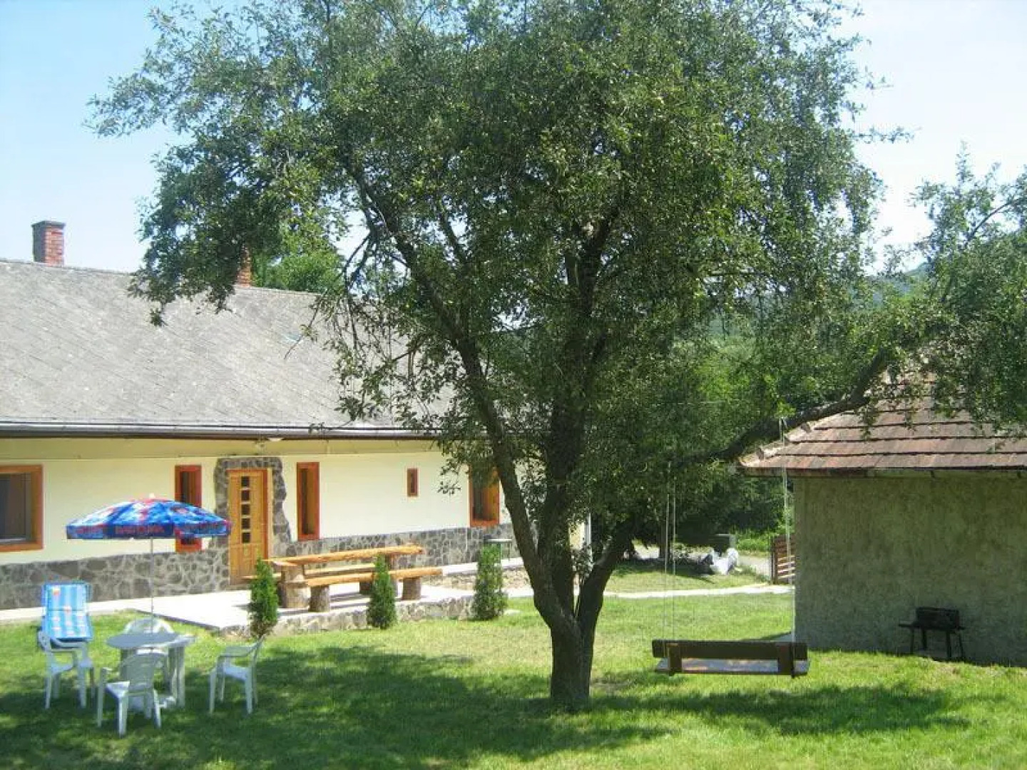 Napsugár Vendégház - Zemplén