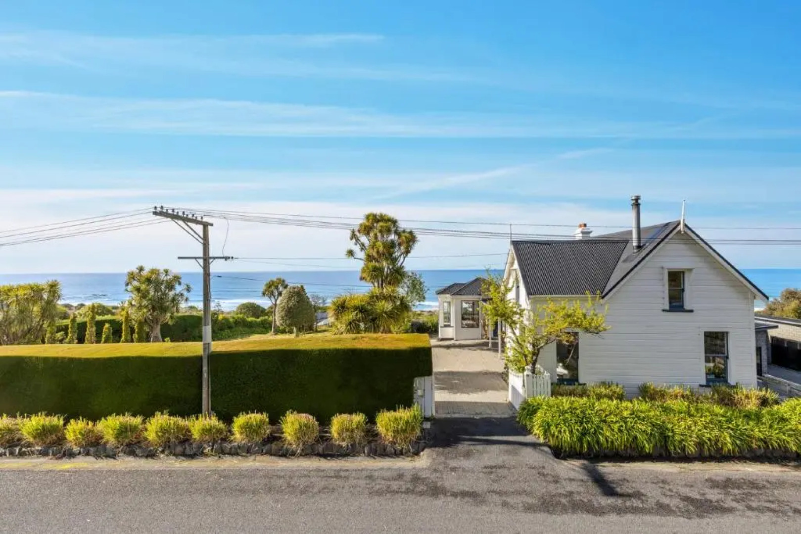 The Professor's Beach House - Brighton Holiday Home