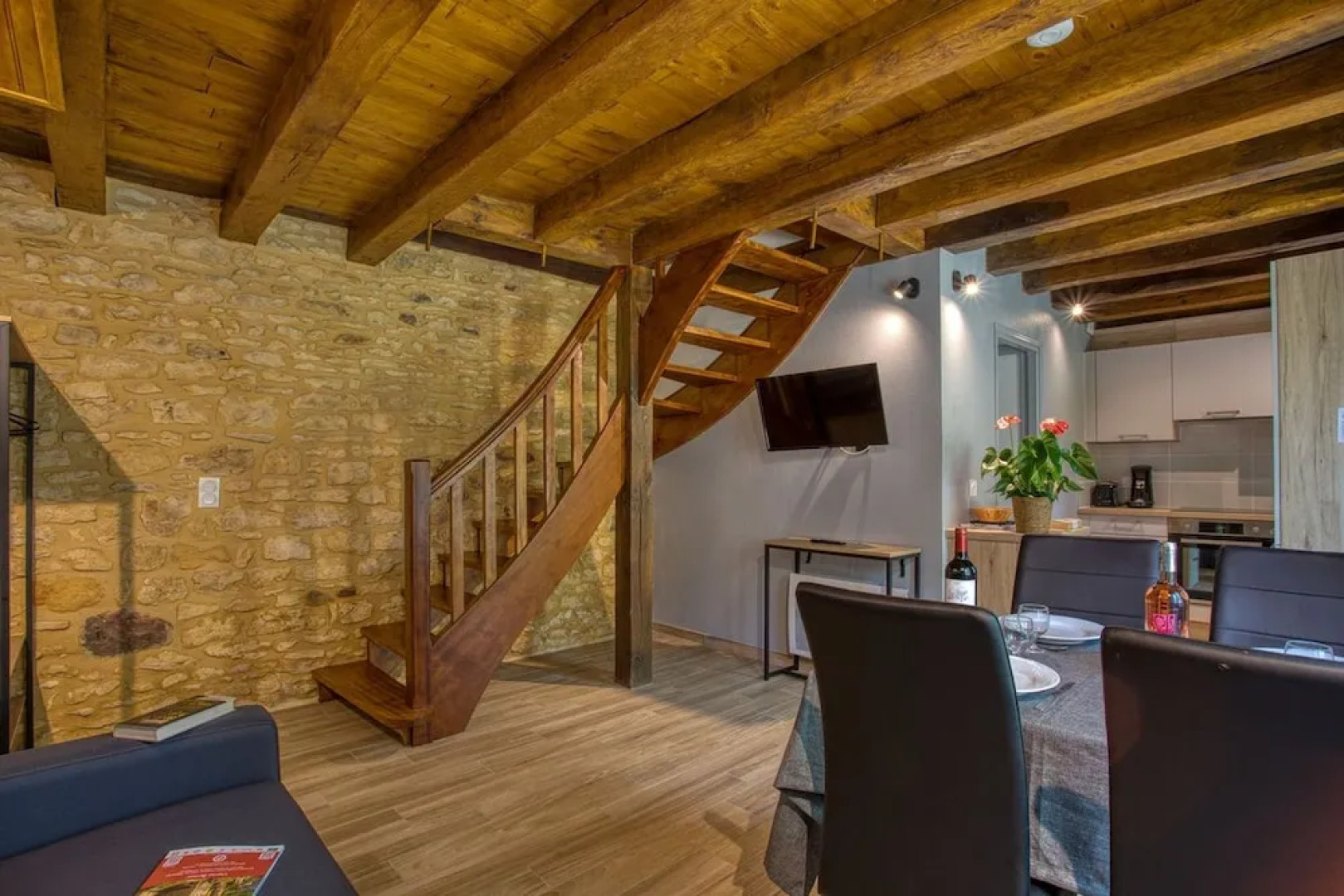 Combas Village De Gites