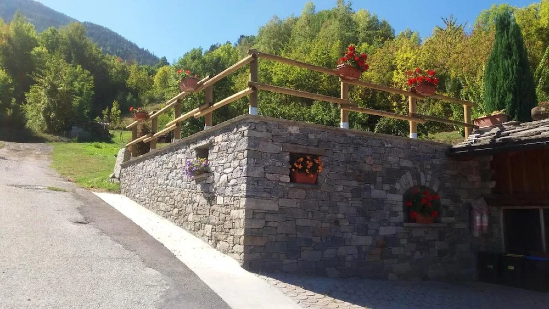 Apartment With one Bedroom in Aymavilles, With Wonderful Mountain View, Enclosed Garden and Wifi - 7 km From the Slopes