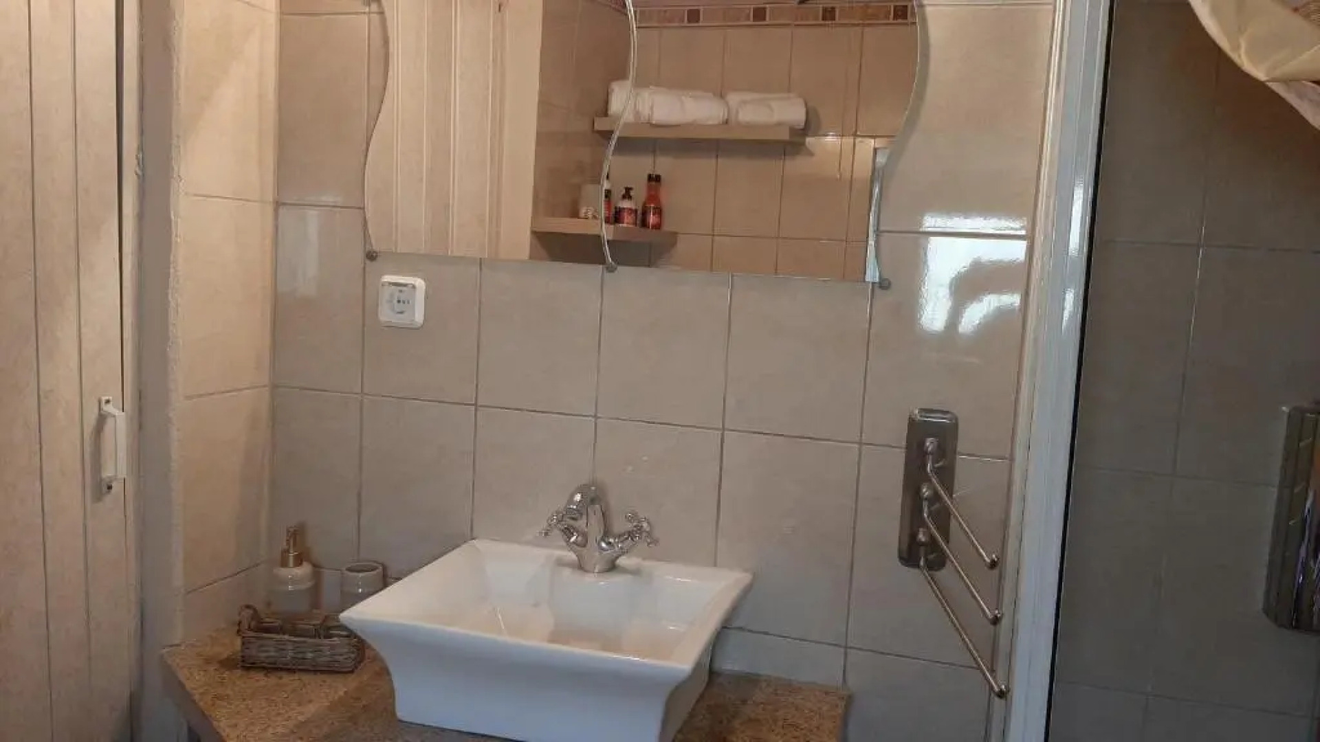 Mama's House Nea Peramos