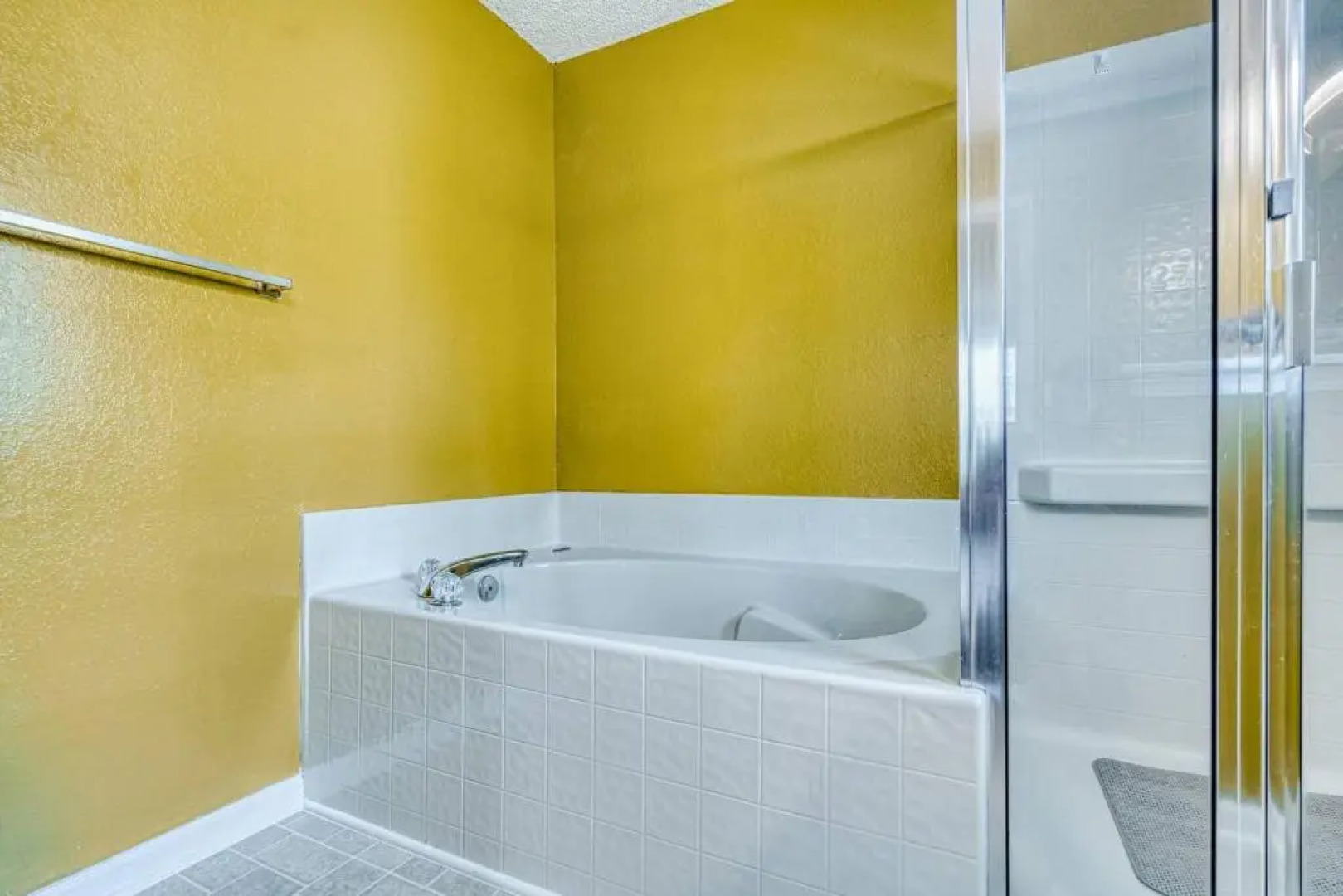 6 Bed Seasoned Family/grad Groups Get Together