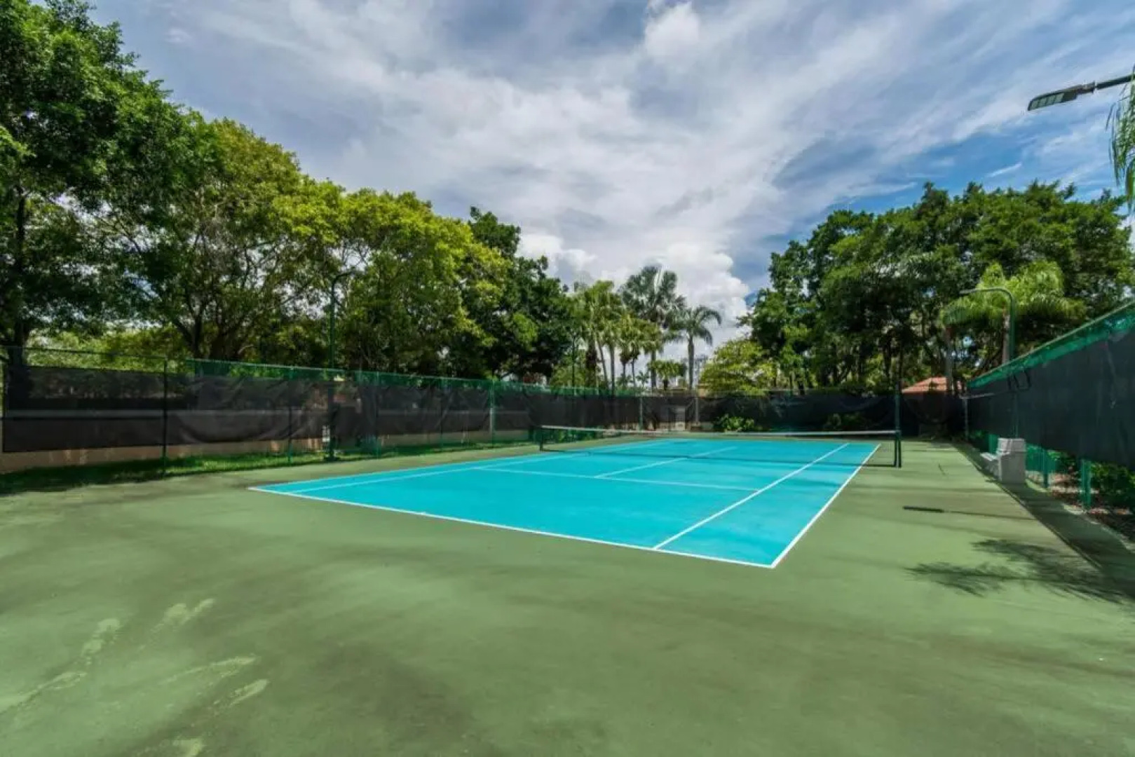 Yacht Club at Aventura Lux 2 Bed 2 Bath Brand New 2021