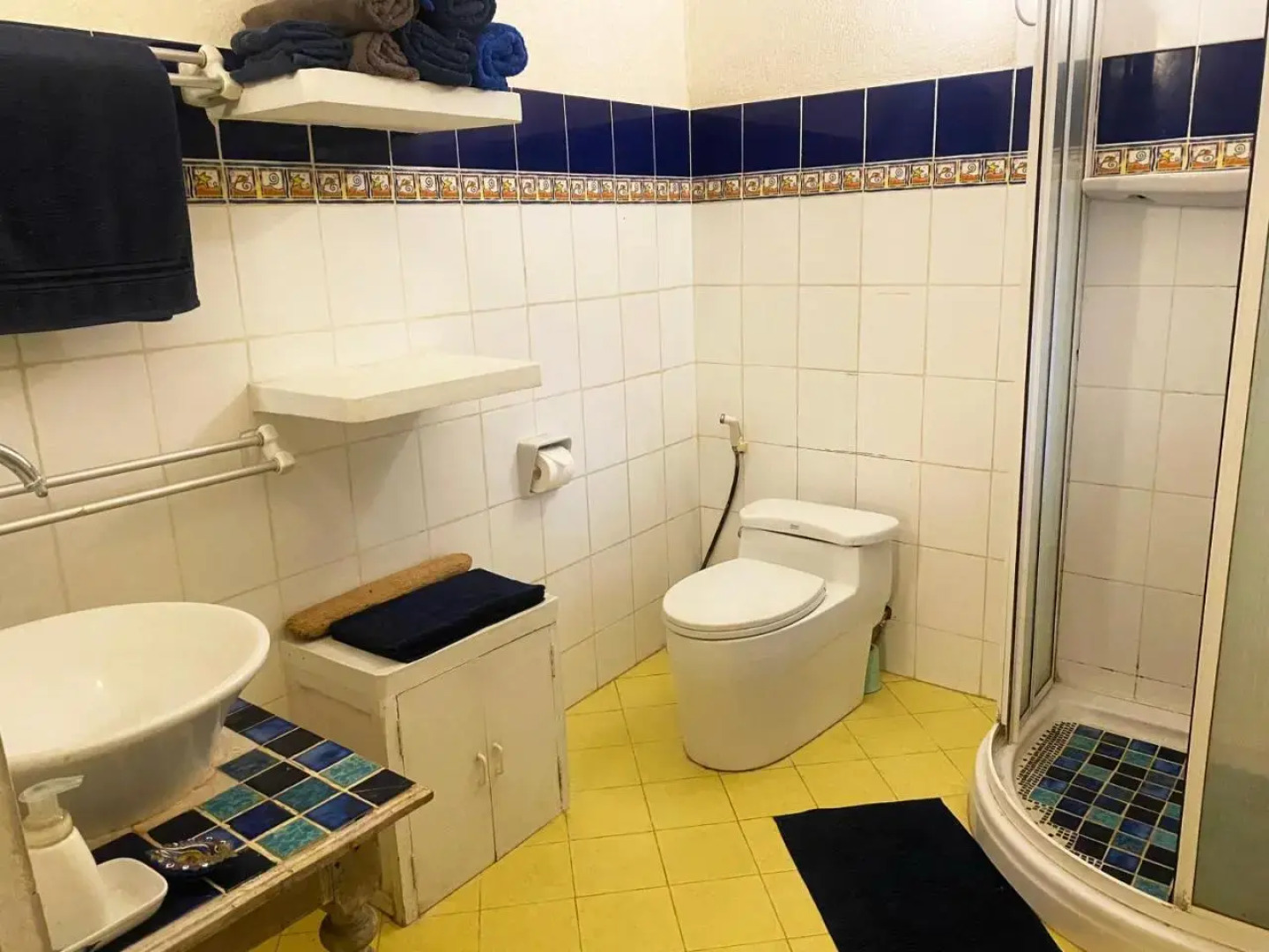 Shady Grove Healing Centre and Homestay