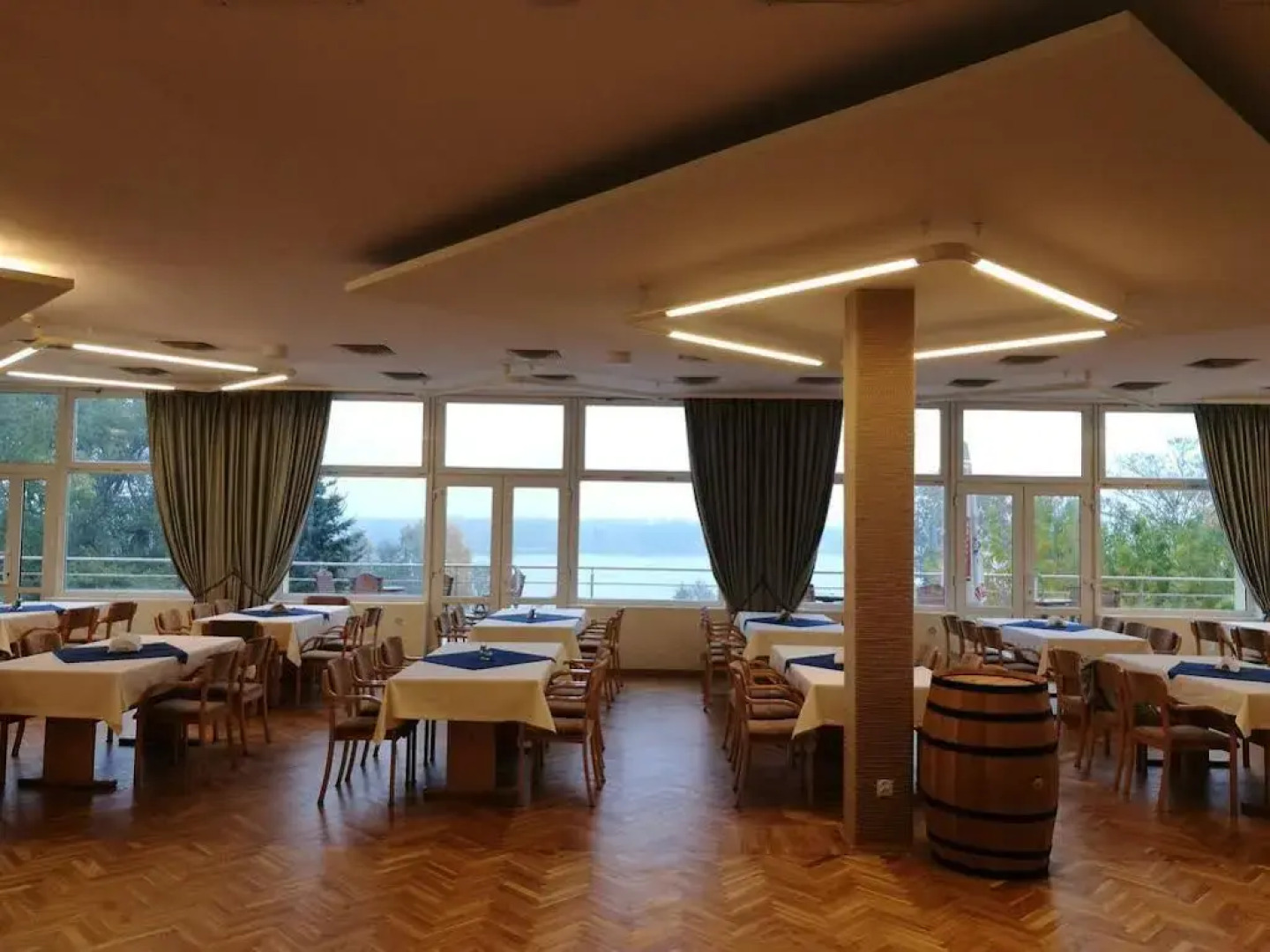 Centrum Szkoleń i Konferencji Geovita w Jadwisinie