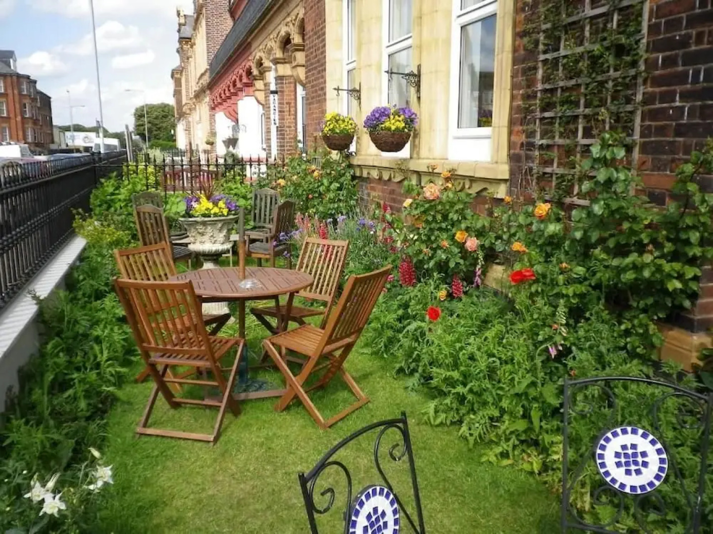 Willow Tree Lodge Hotel