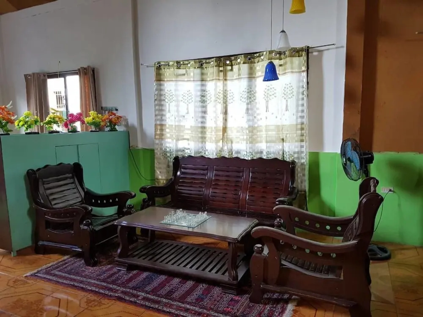 Balai Flordeliza Guest House & Garden Cafe