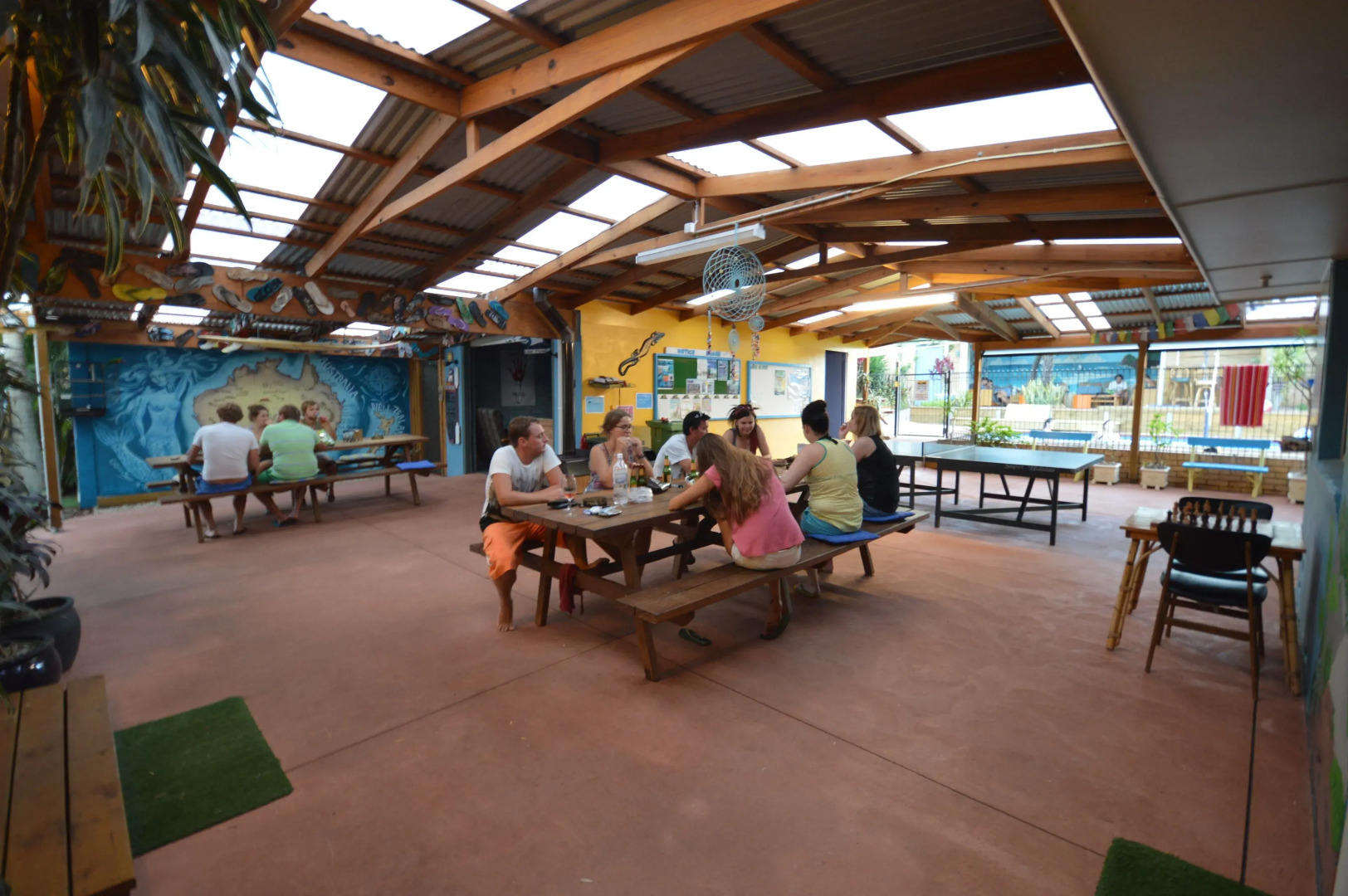 Ozzie Pozzie Backpackers