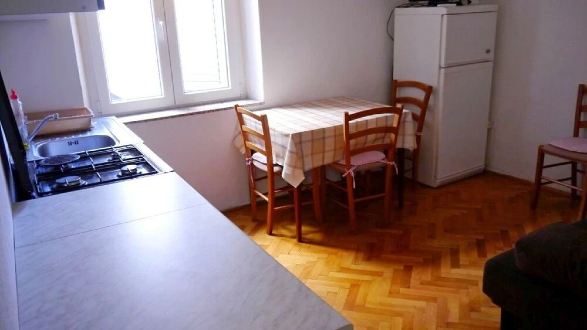 Cosy 1 bedroom apartment with sea view