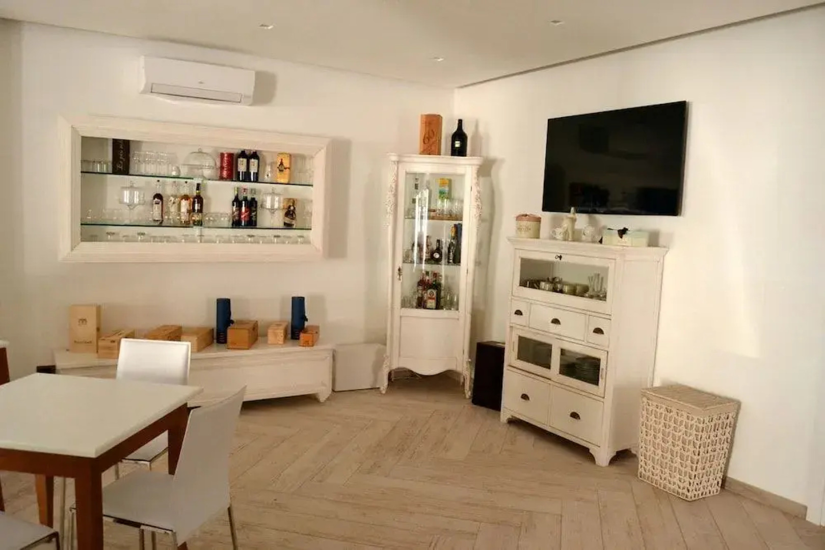 SunWine Bed & Breakfast