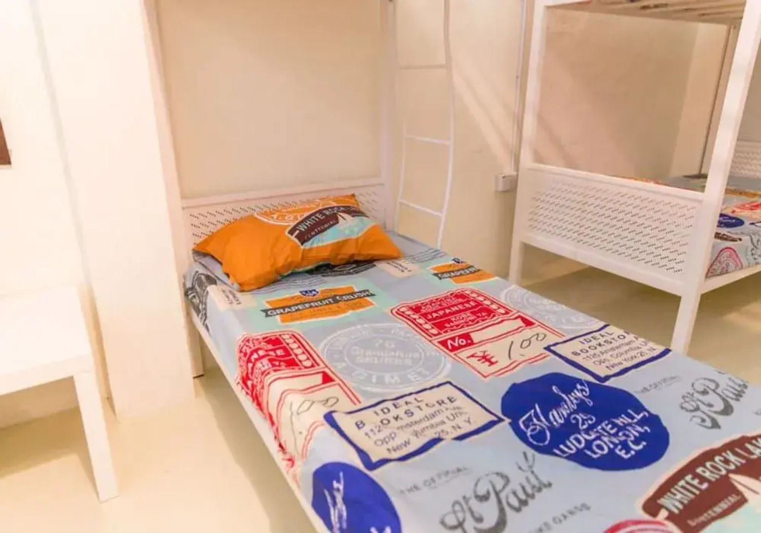 Vloft Backpackers Hostel