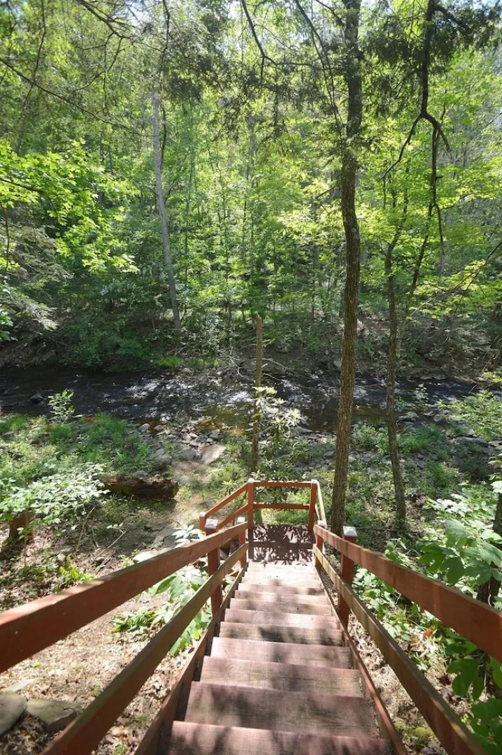 Rosies Creekside Retreat - 3 BR Escape!