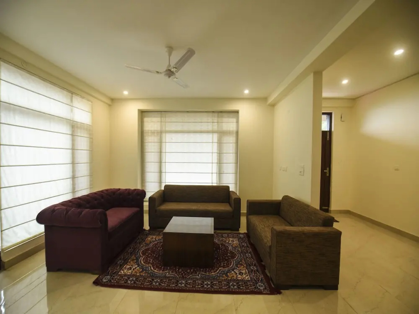 OYO 16618 Town Pride Hut