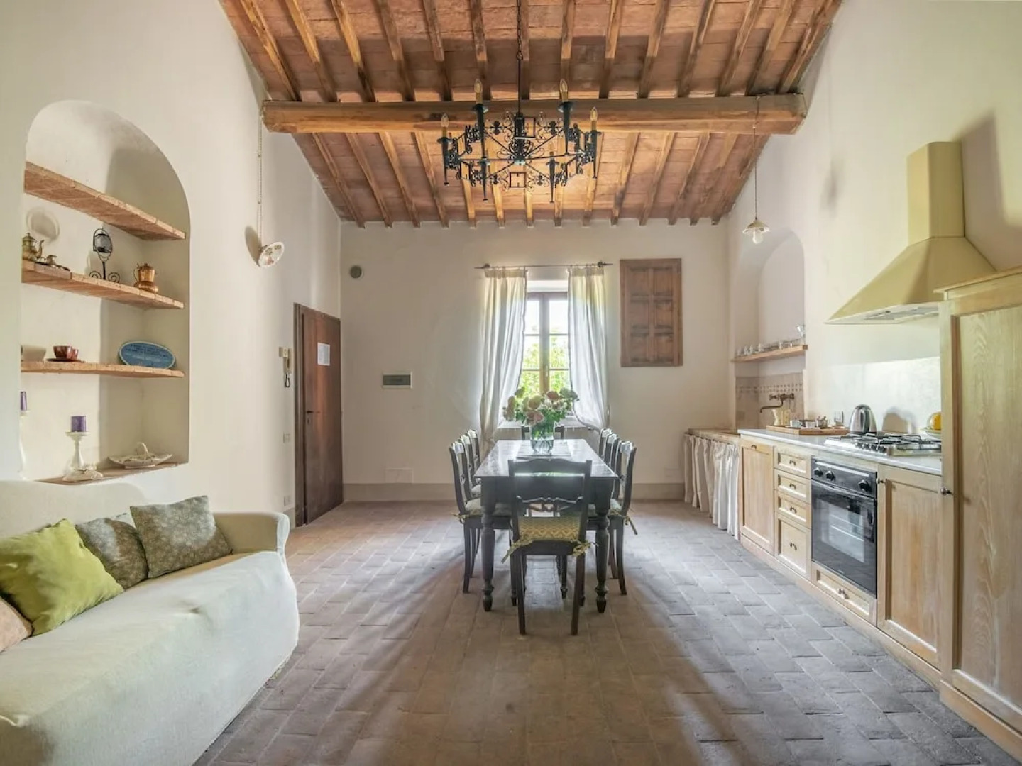 Alluring Apartment in Rapolano Terme with Swimming Pool