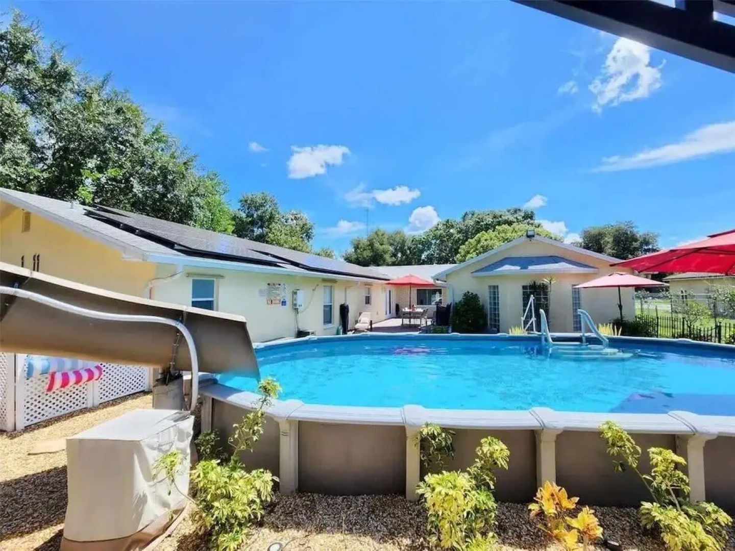 Heated Pool, Jacuzzi & Sauna! Tampa, FL