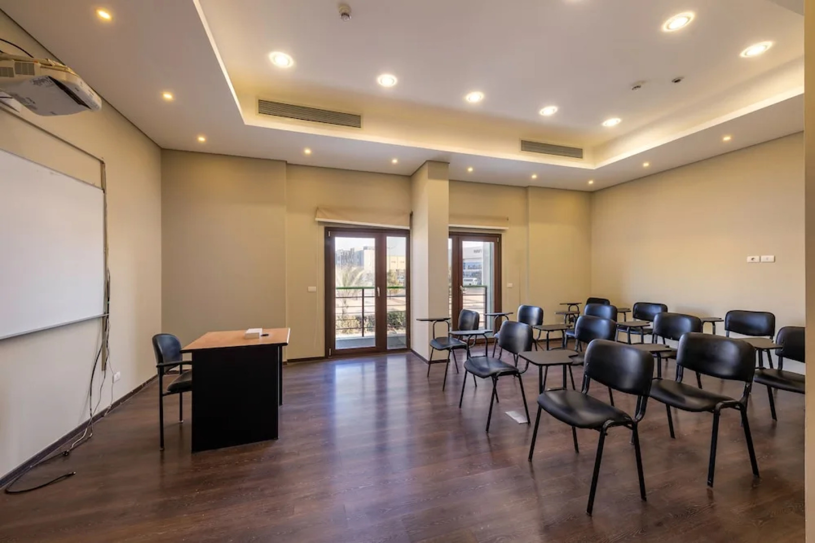 Dhara Residence E2 Lodge Hotel