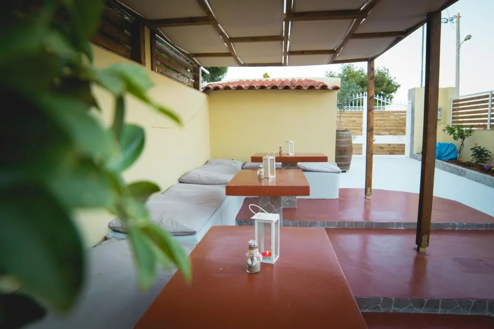 Sunset Apartments near Athens Airport