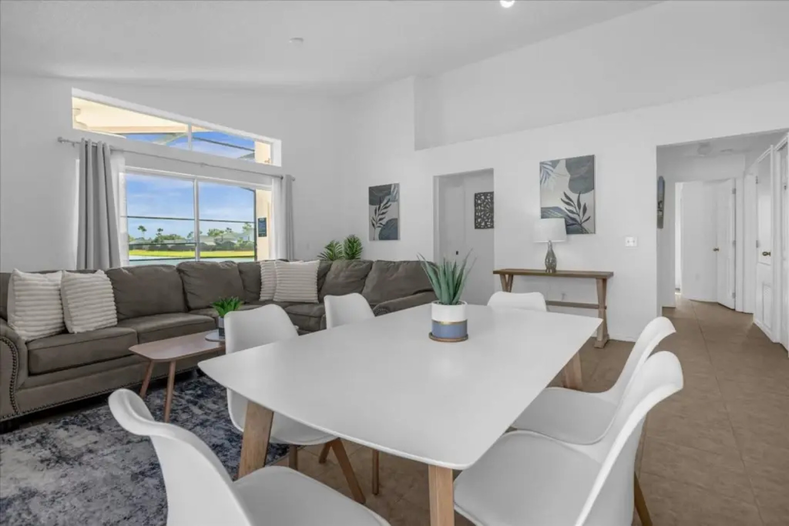 3 Bedrooms / 2 Bathrooms / Lake Berkley (1076 LB), Kissimmee, US