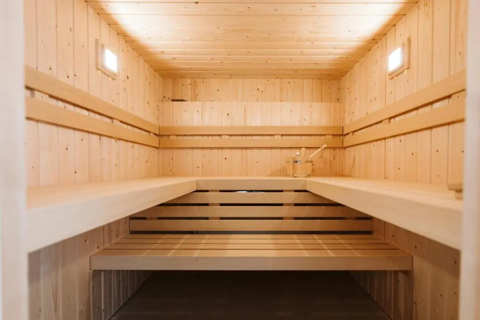 West Nieuwlandseweg 25A - Ouddorp - with Pool - NOT FOR COMPANIES