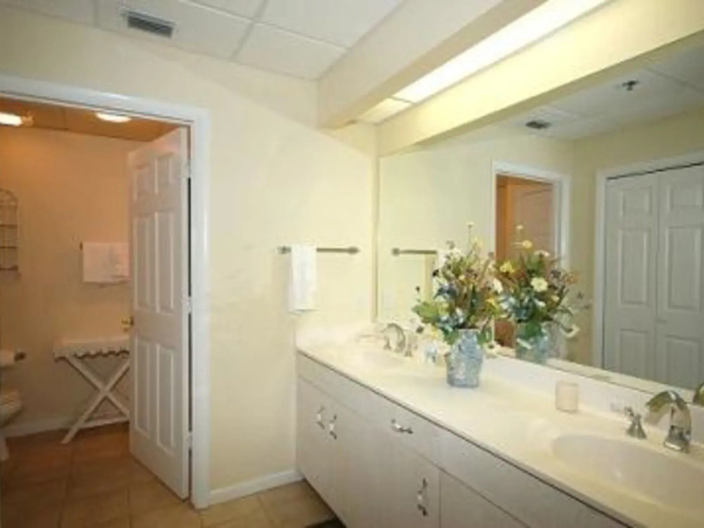 High Pointe 36E 627866 by RedAwning