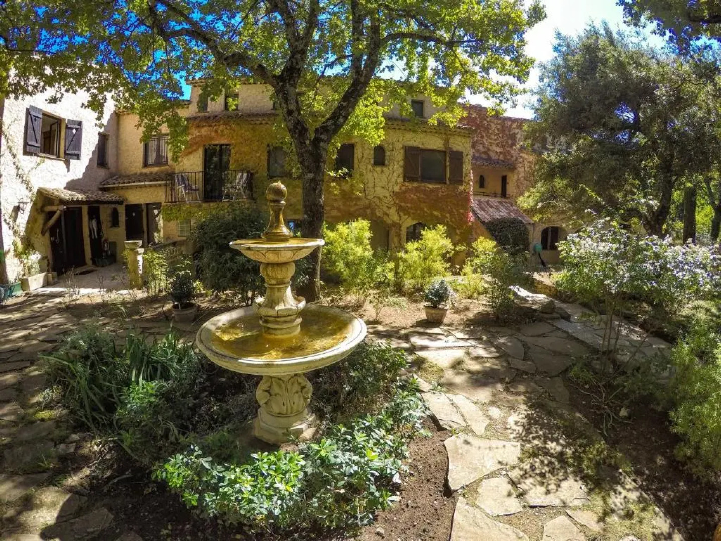 Domaine du Bois dAmont