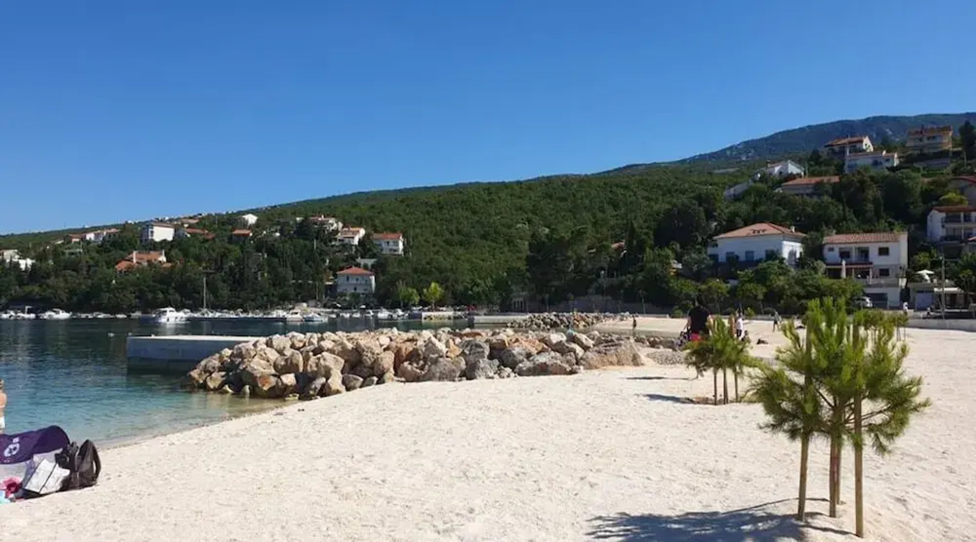 Ani - 10 M From the sea - SA1 Zeleni