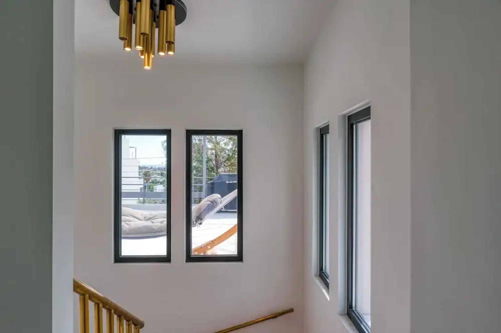 Alimos Luxury 3Bd w Outdoor Jacuzzi