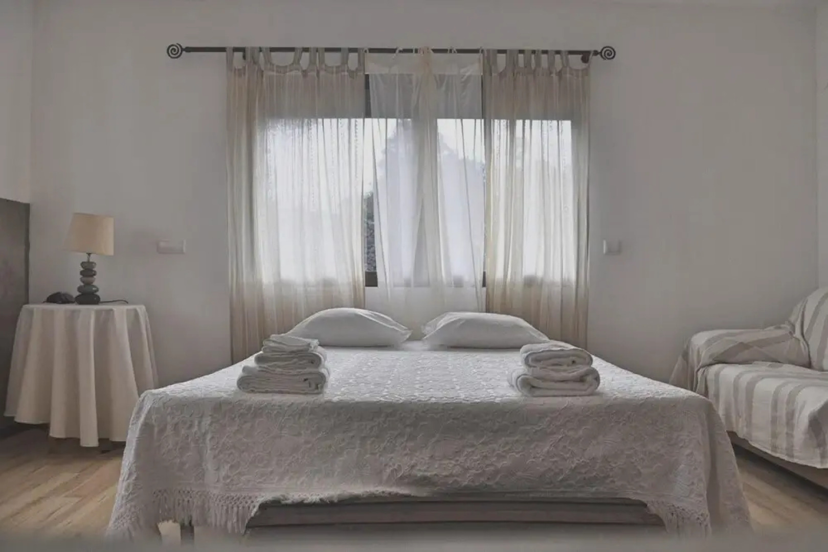 Property With 4 Bedrooms in Fenais da Luz, With Shared Pool and Wifi