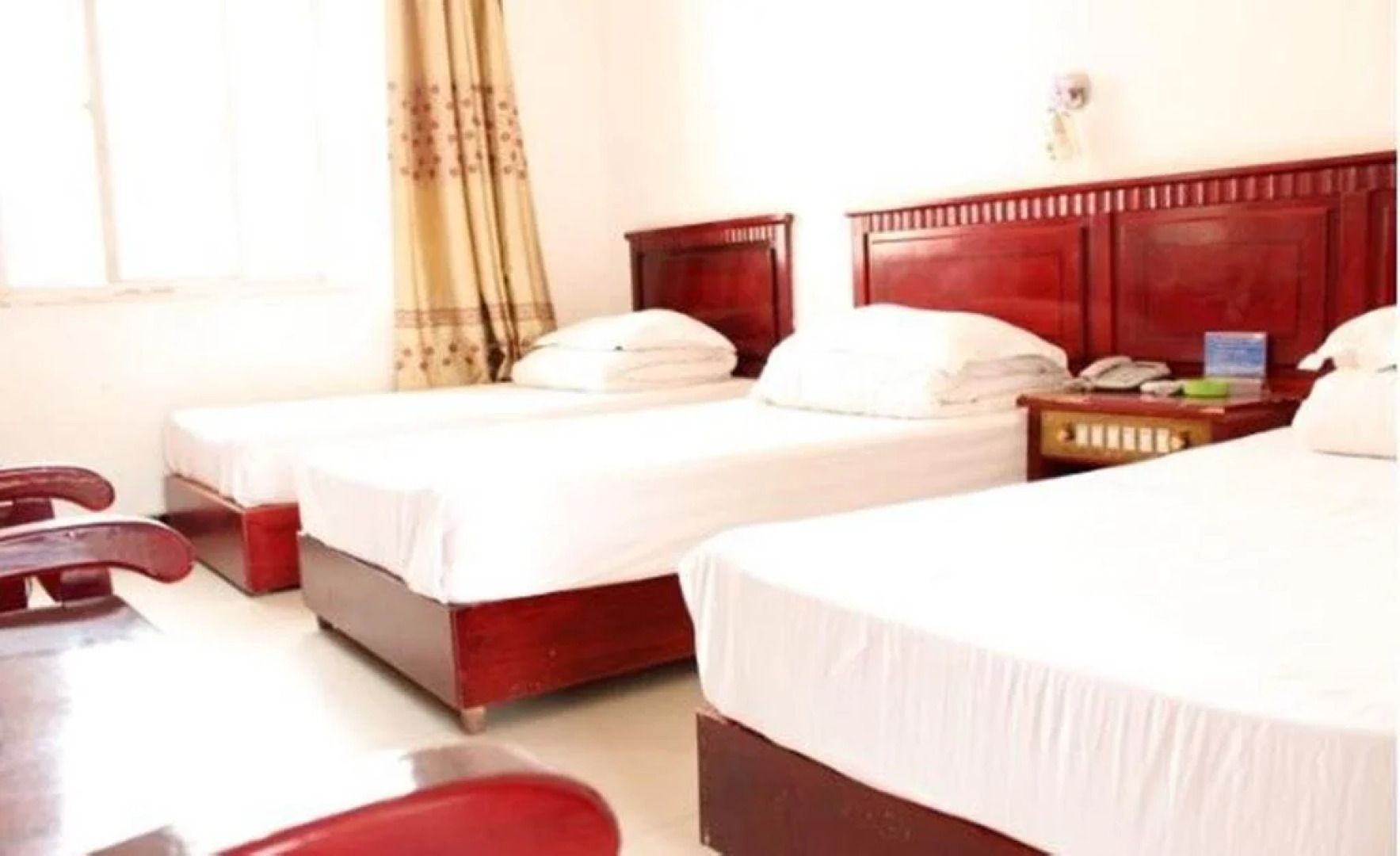 Jinghong Yuerongzhuang Hotel