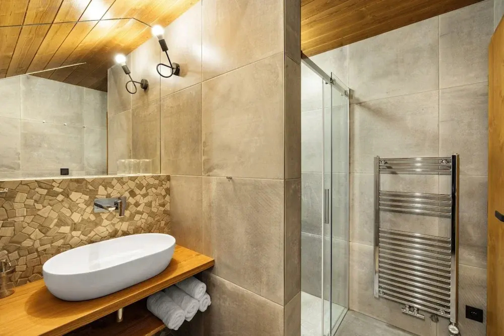 Cerny Dul Kcmv115 in Cern Dul