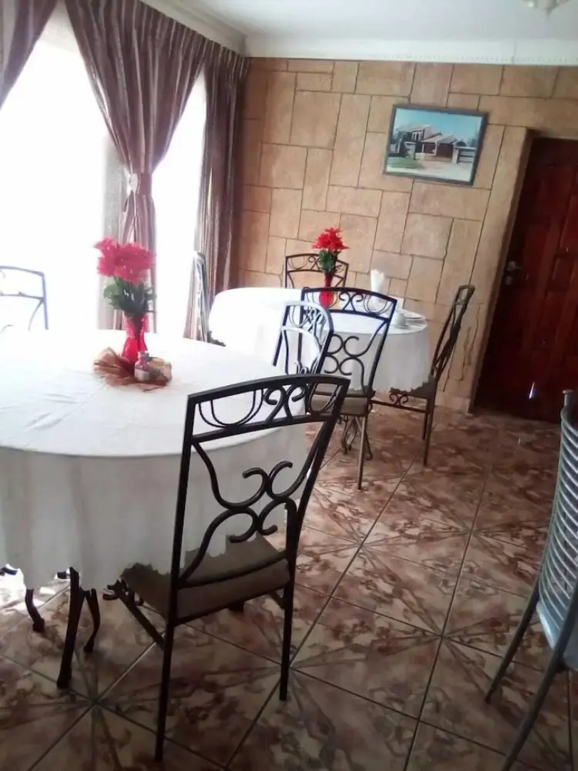 Afro-She Guest Lodge