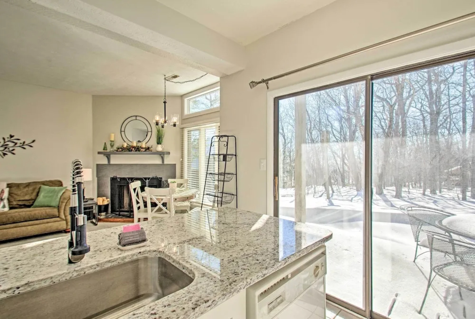 Wintergreen Resort Escape ~ Walk to Ski Lift!