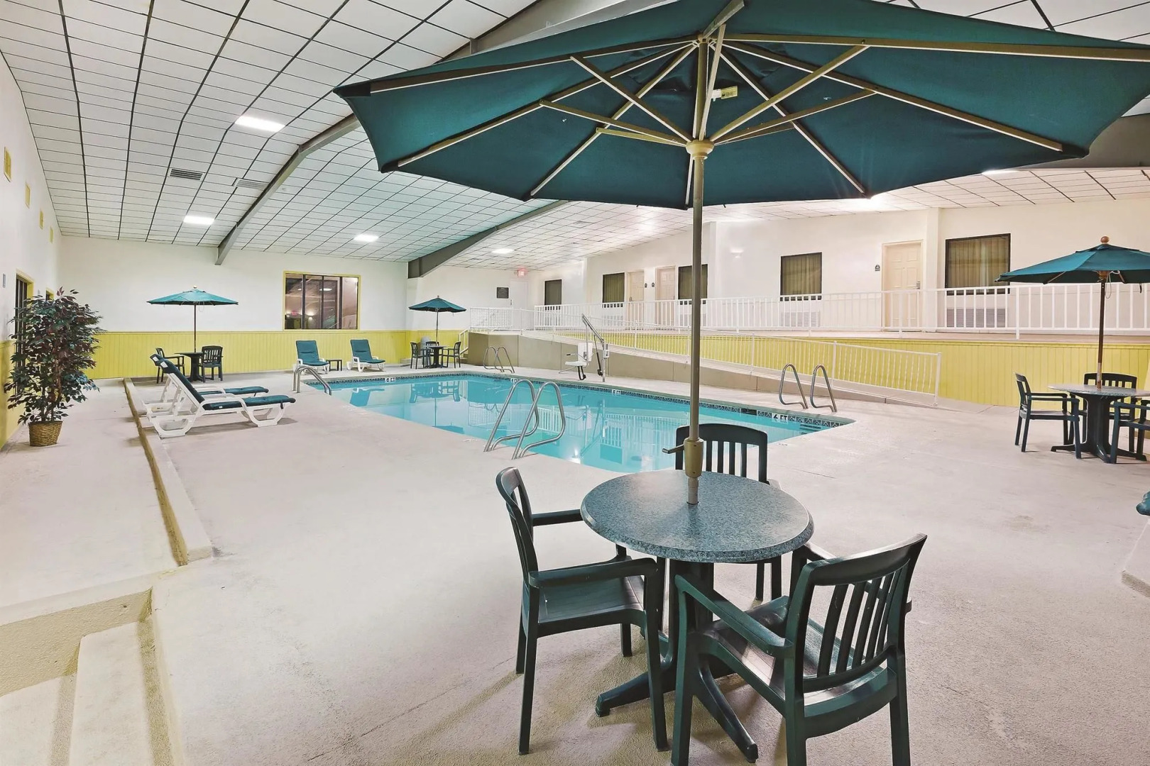 Motel 6 Bartlesville, OK