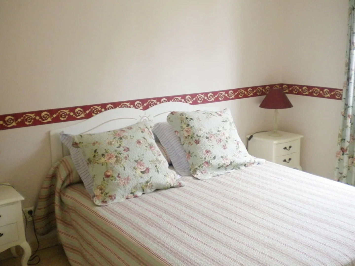 Great Detached House Near Die With Magnificent View and Beautiful Garden