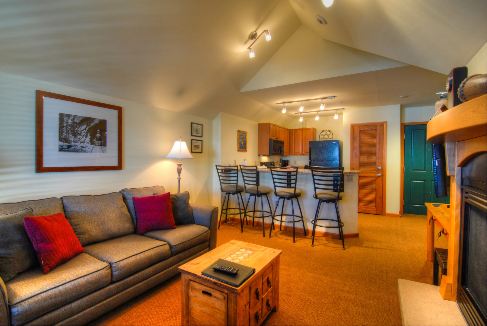 Zephyr Mountain Lodge