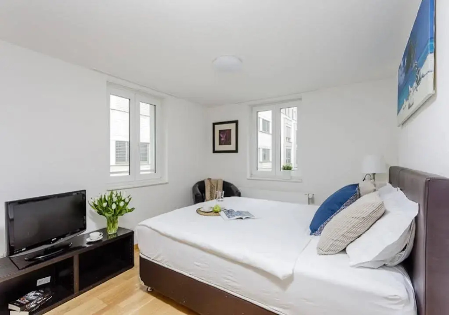 Swiss Star Guesthouse District 4