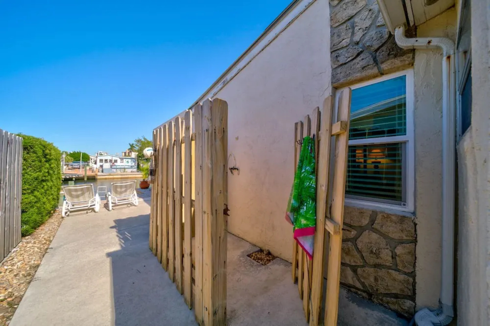 The SS Mermaid-Spotless Island - 2 Br Villa