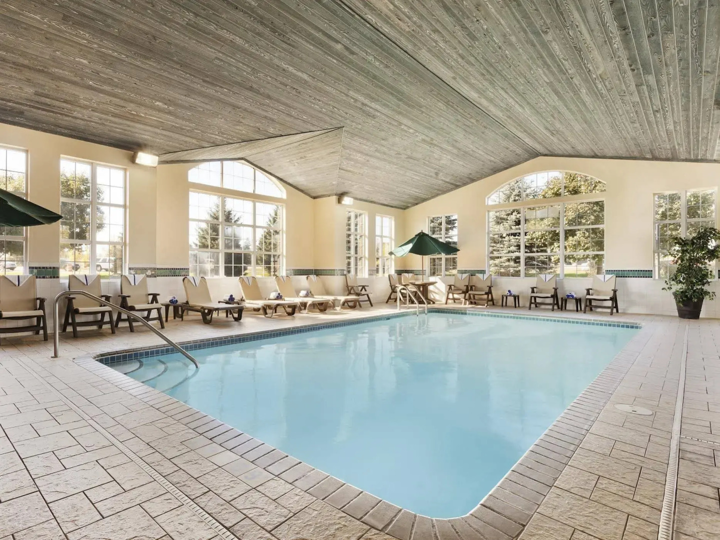 Country Inn & Suites by Radisson, Eagan, MN