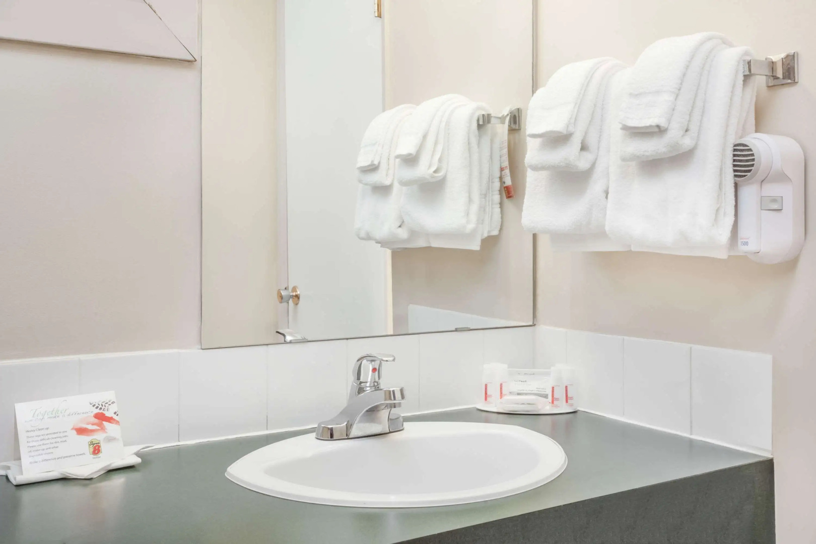 Super 8 by Wyndham Stettler