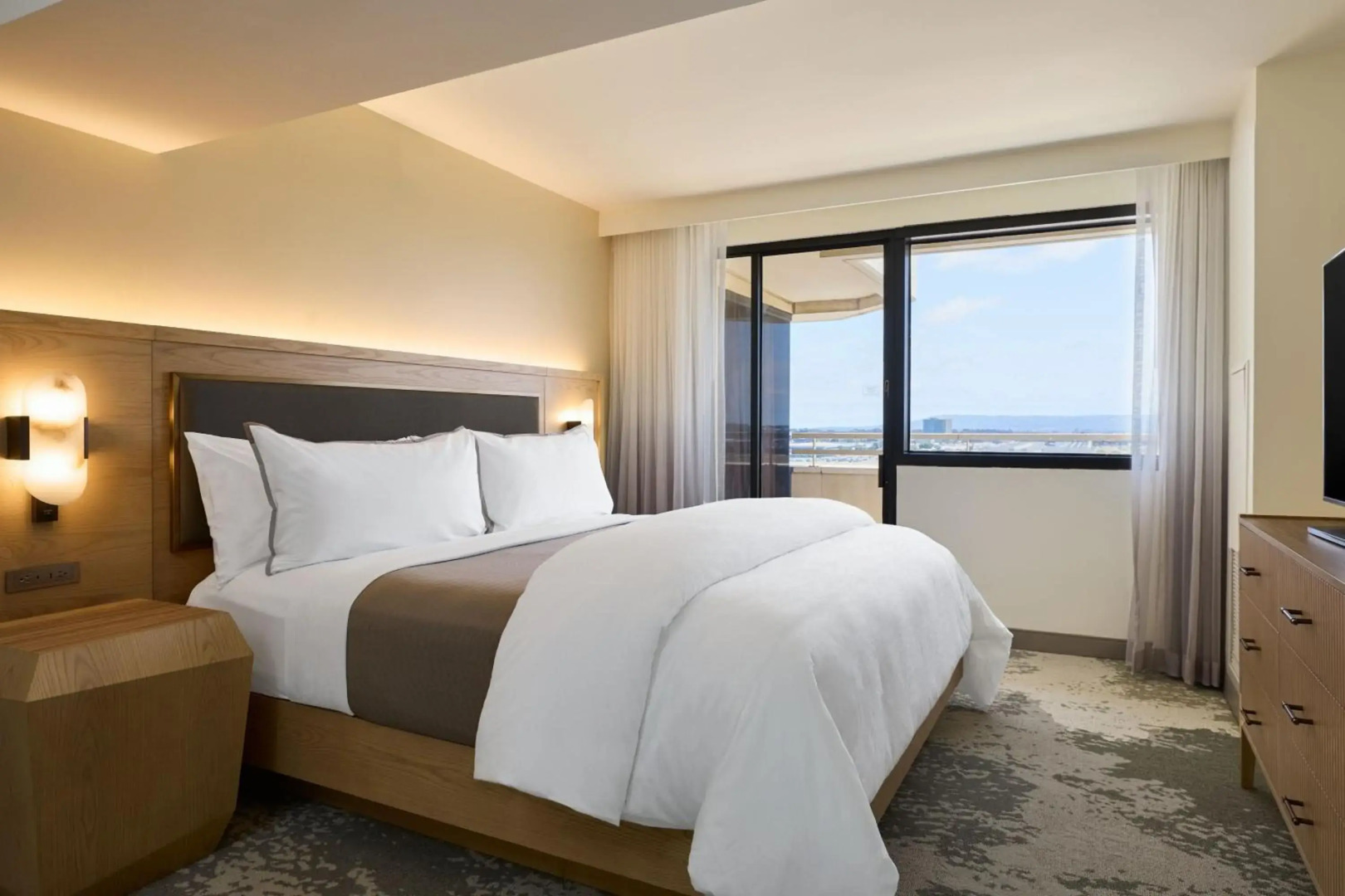 The Westin Los Angeles Airport