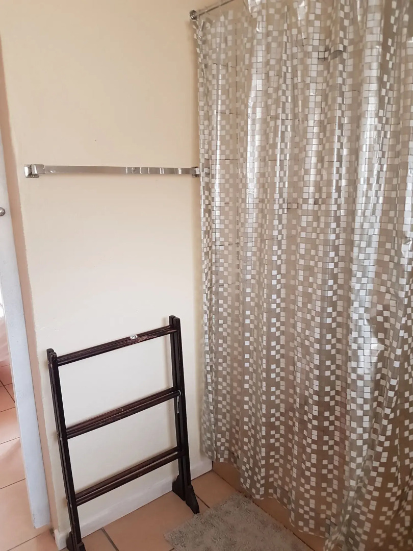 Oasis Shanti Backpackers