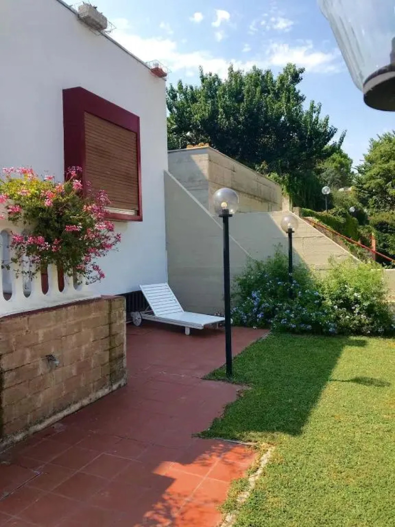 N195 - Numana, ampio pentalocale con giardino