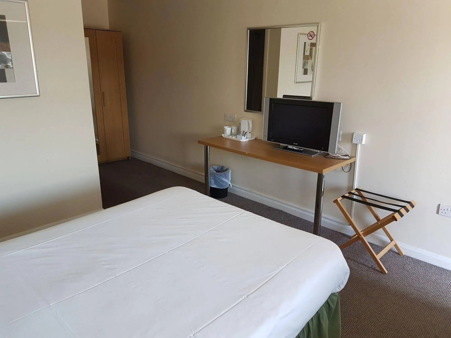 The Plough Motel  Restaurant