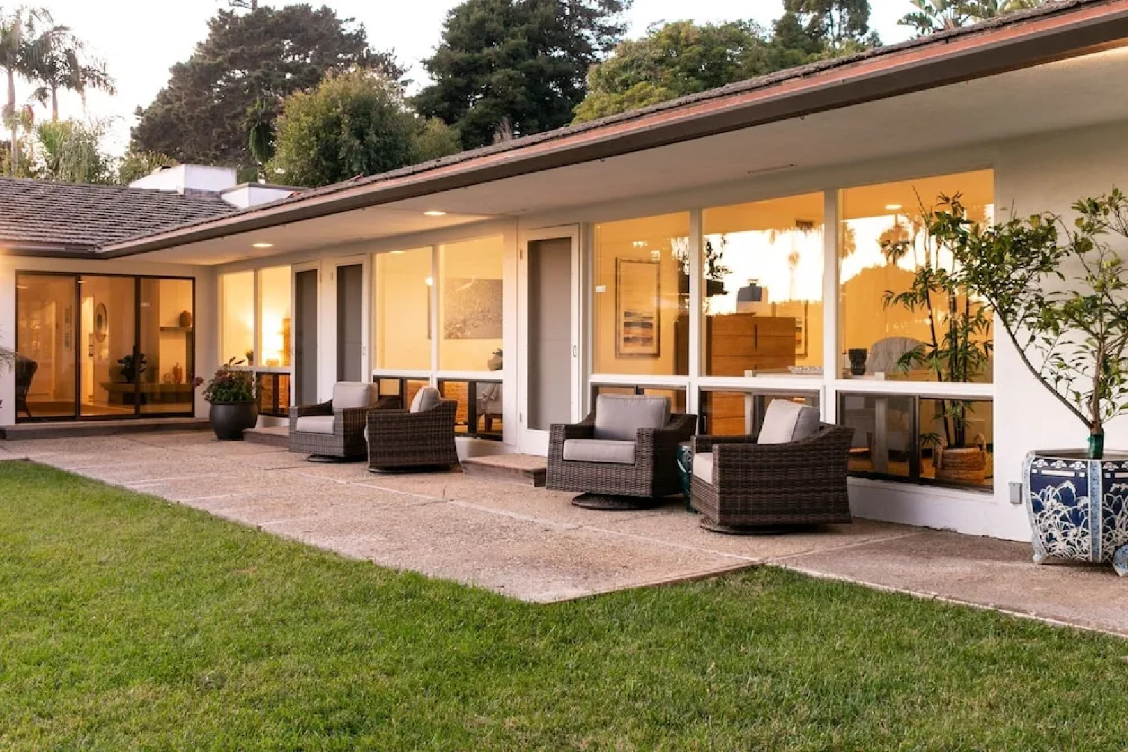 New Listing! Palatial Beachfront W/ Casita 6 Bedroom Home