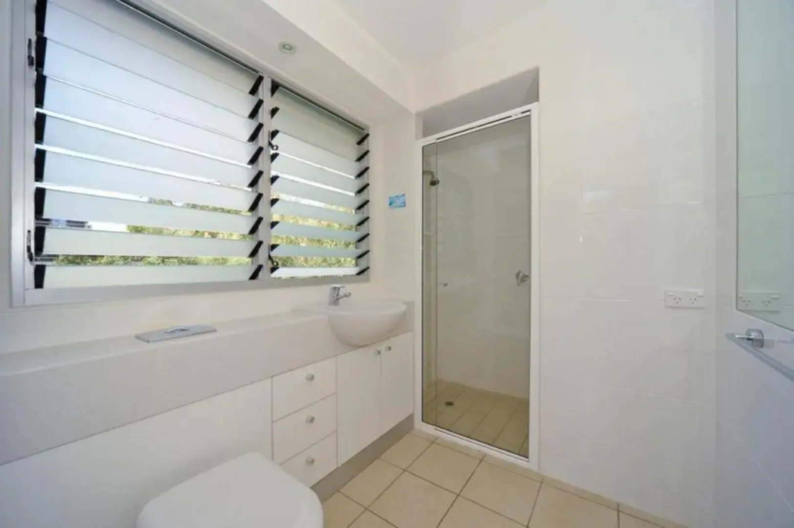 Oceanside 4 Bedrooms