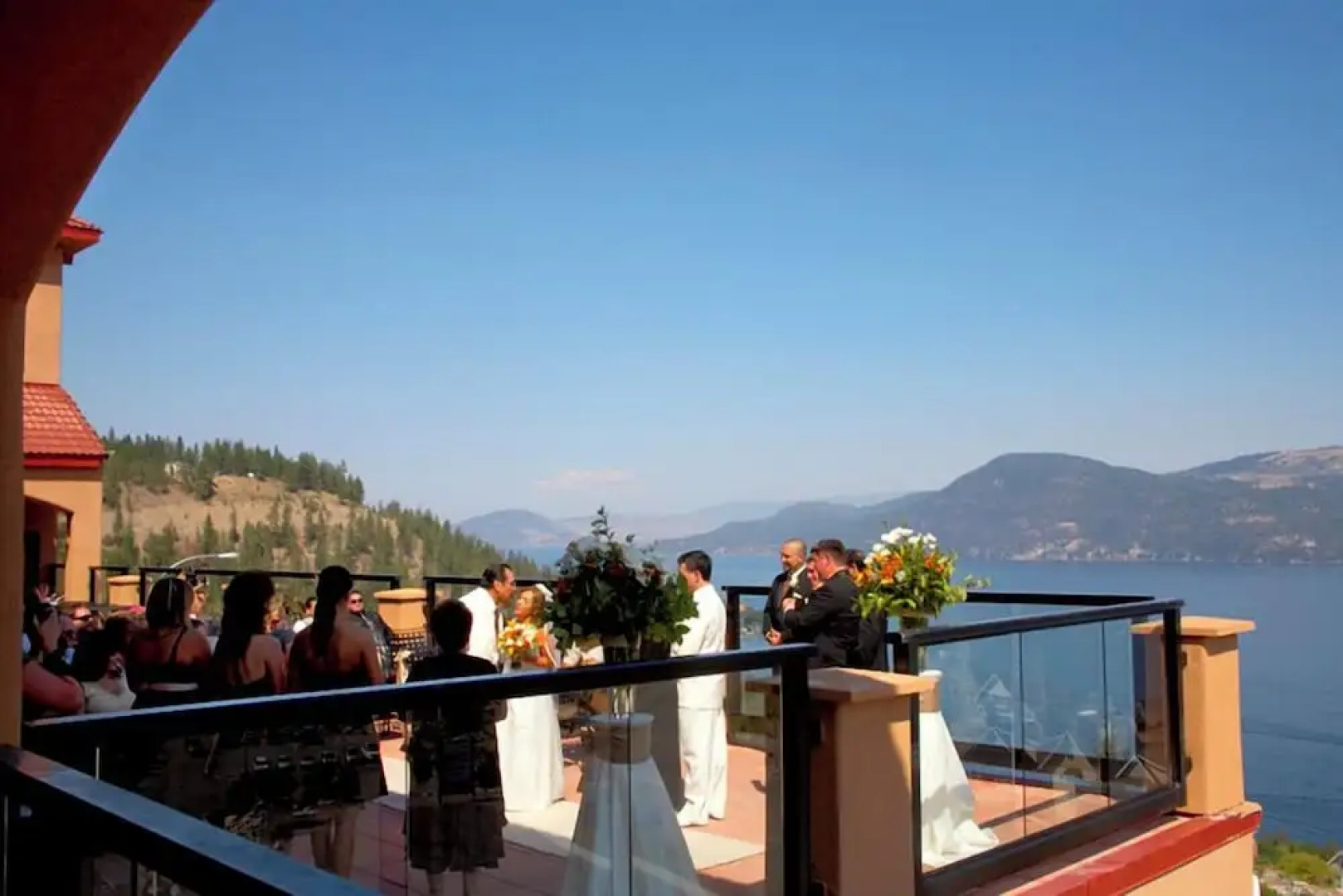 La Casa Lakeside Resort