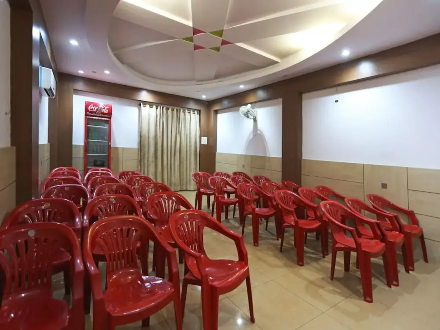 OYO 7636 Hotel Kaushalya Residency