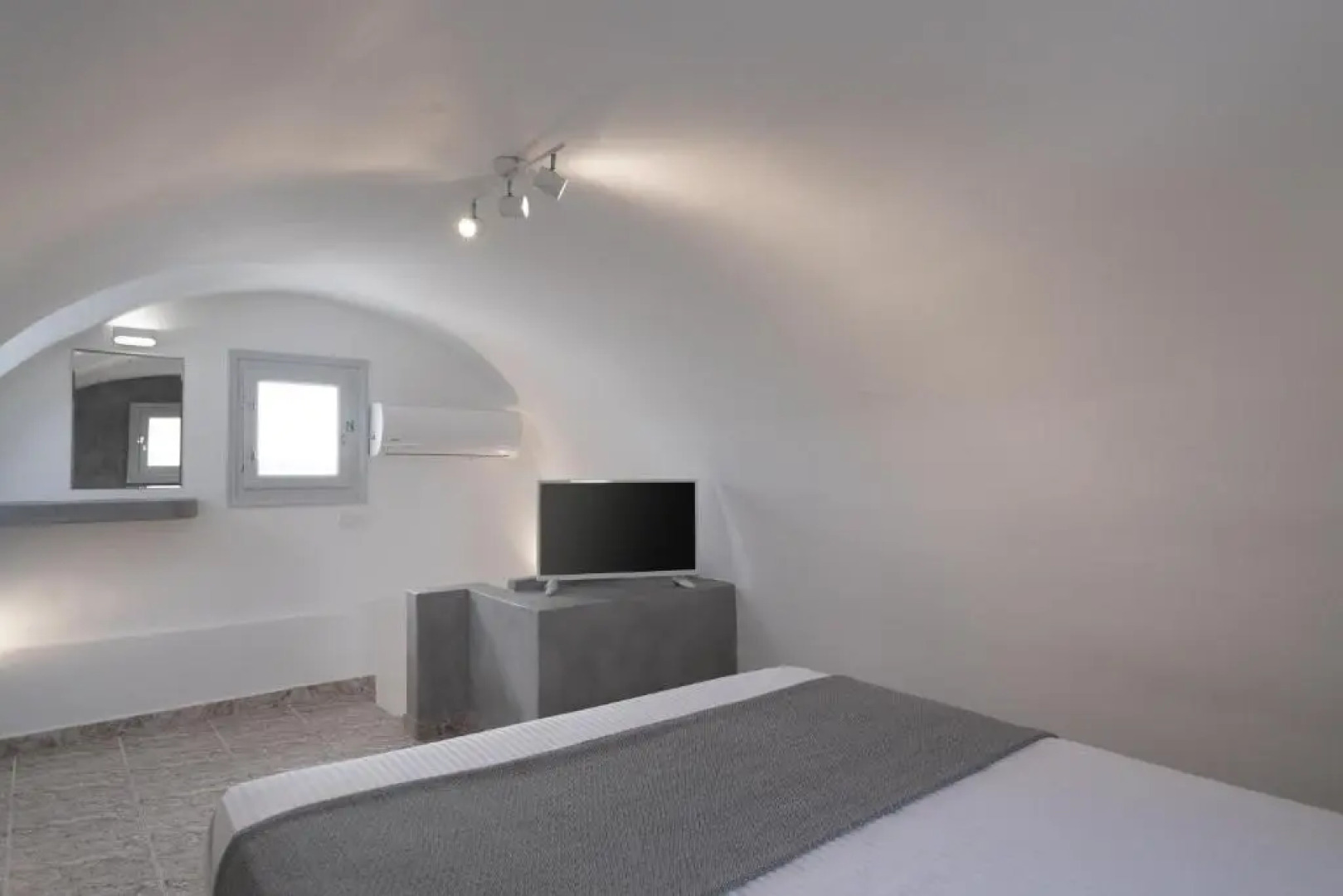 White Lily - Adults Only 16 plus