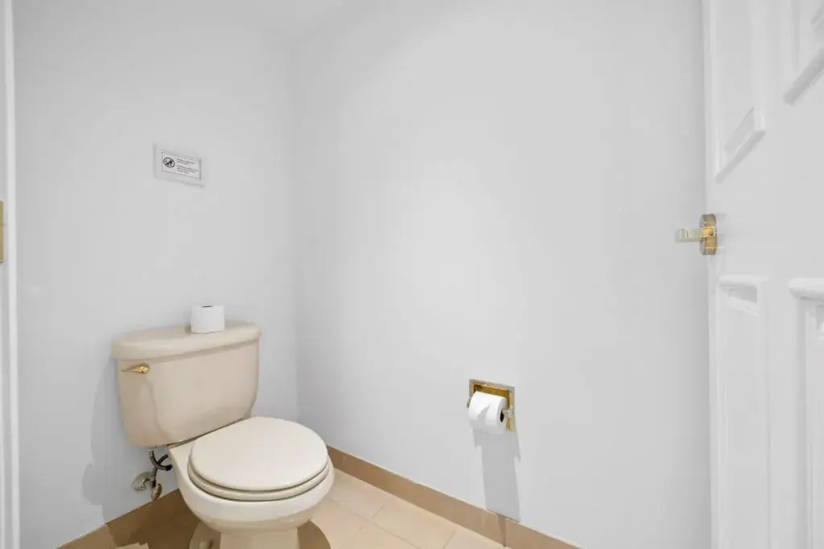 Cozysuites Beachfront 2BR 3BA Condo