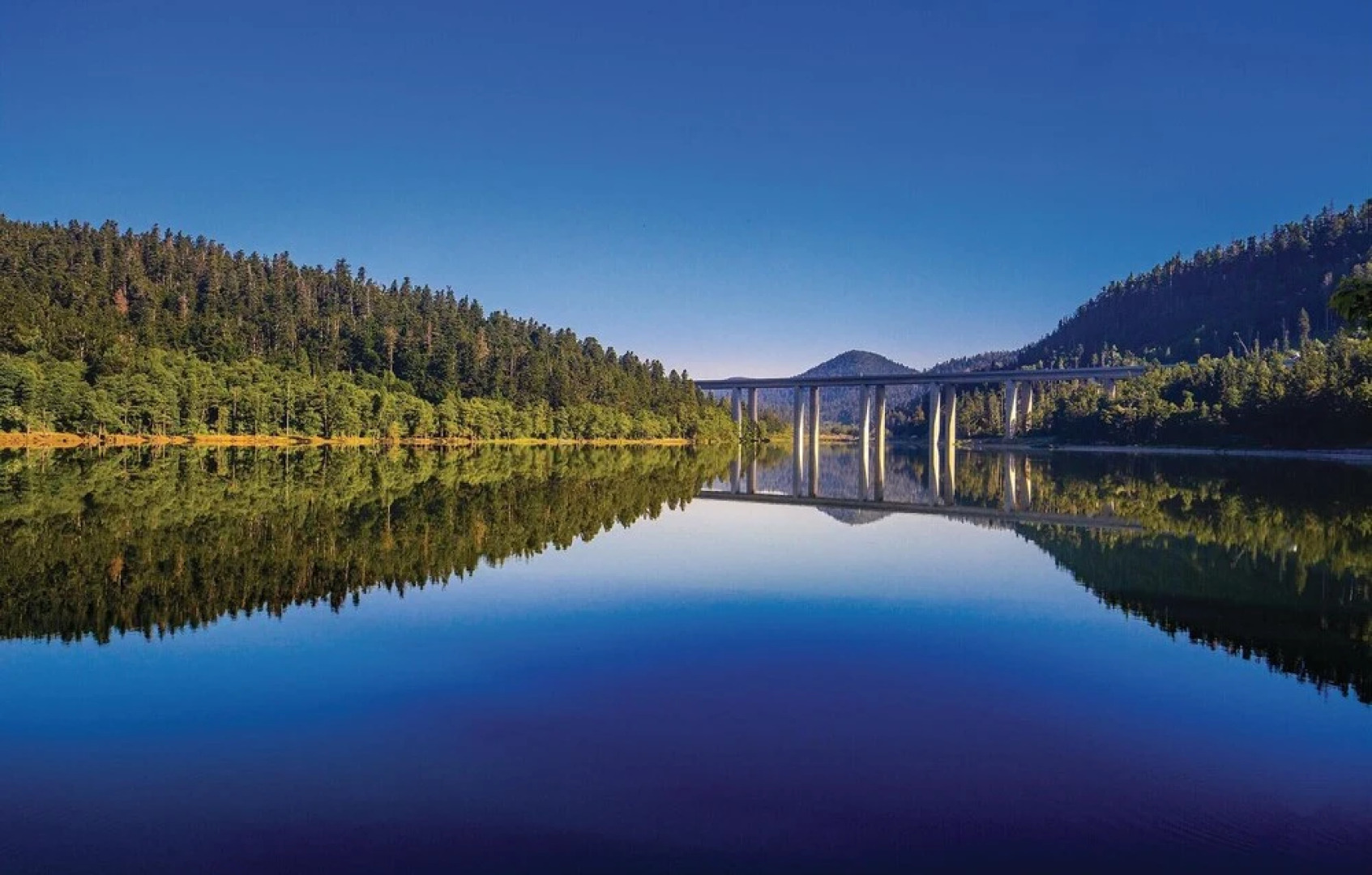 Stunning Home in Fuzine With Wifi and 2 Bedrooms